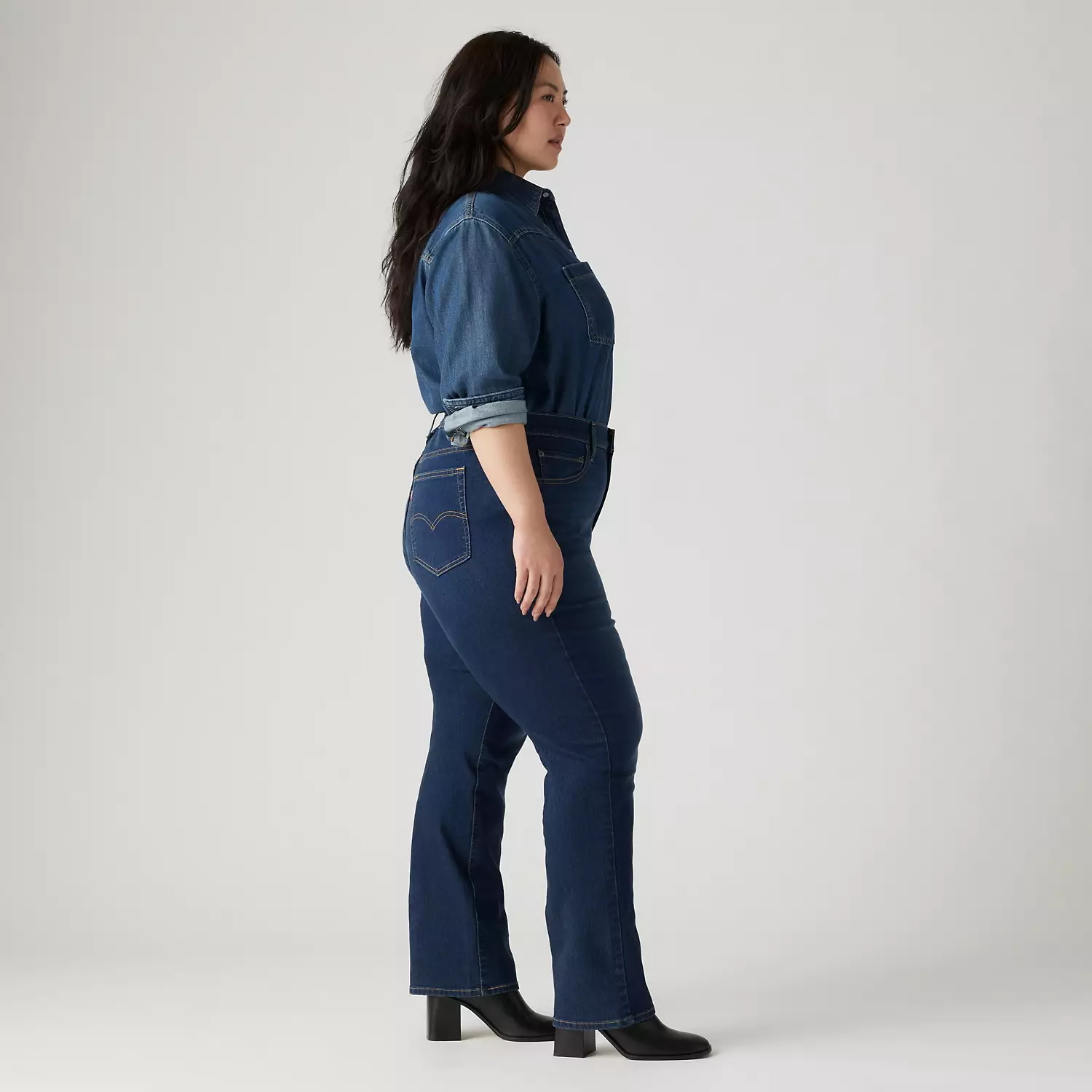 724 узкие прямые женские джинсы с высокой посадкой (большие размеры) Levi's, цвет Chelsea Carbon Glow - Medium Wash — фото 2