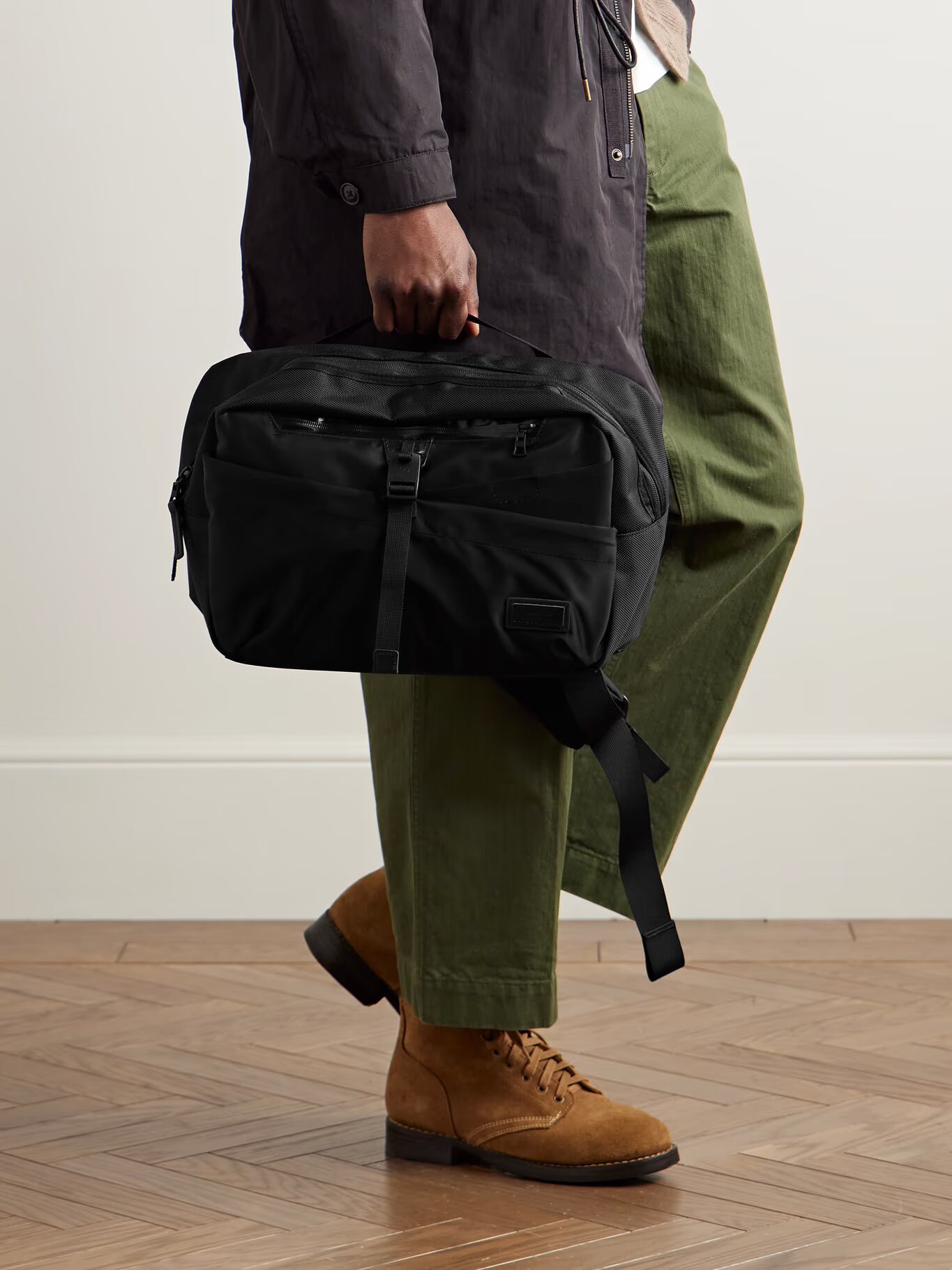 

Сумка-мессенджер Scramble Shell и Nylon Oxford MASTER-PIECE, черный