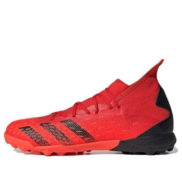 

Кроссовки Predator Freak.3 футбольные бутсы для игры в траву Adidas, красный