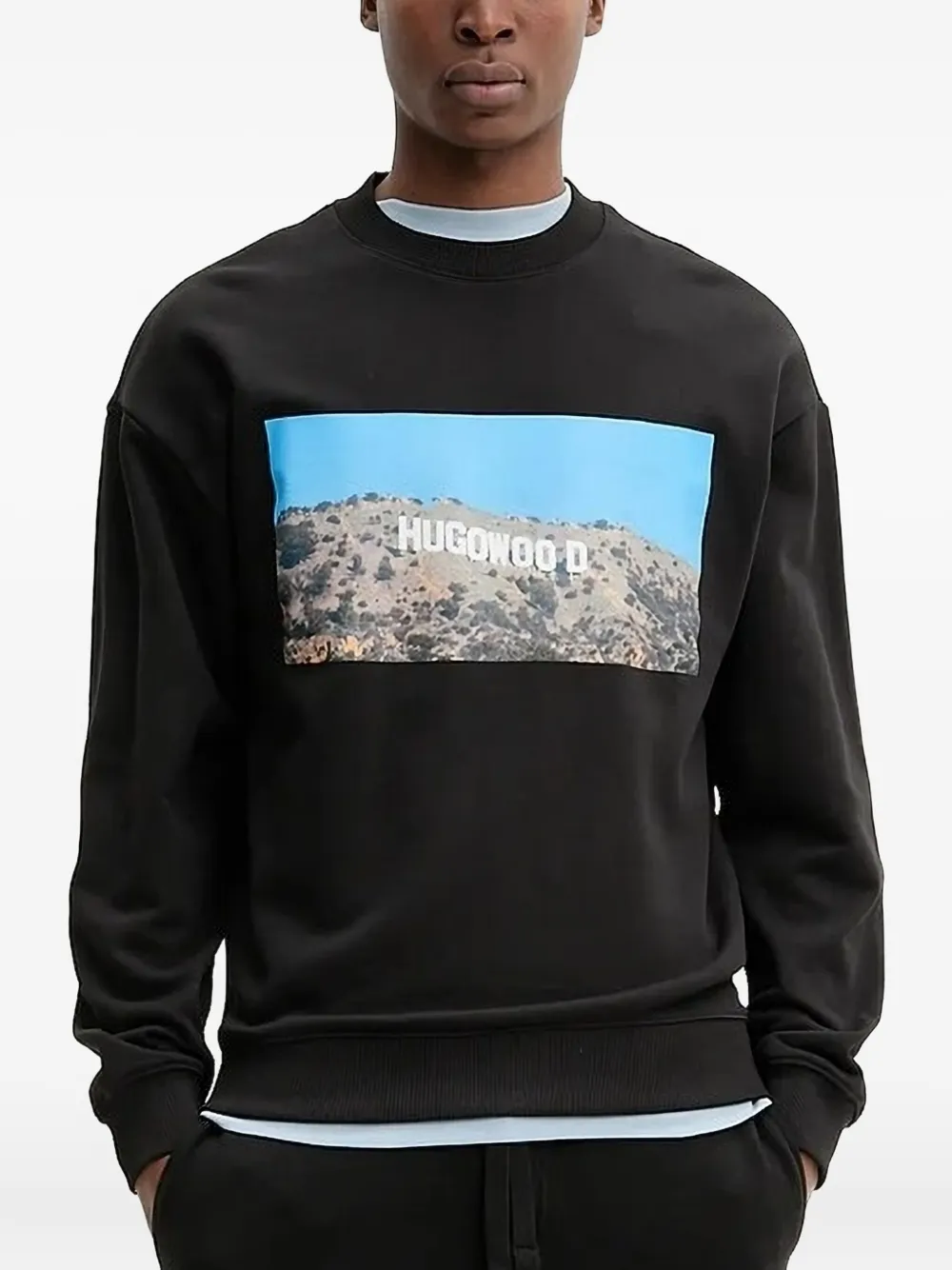 

Толстовка с графическим принтом под дерево HUGO, черный