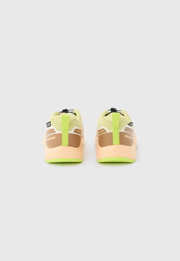 Унисекс походные ботинки xa pro v8 Salomon, Endive/Burro/Almond Cream — фото 3