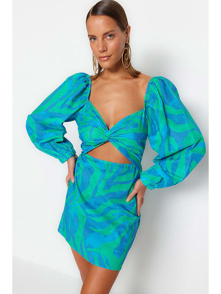 

Короткое платье trendyol, цвет blau/grün