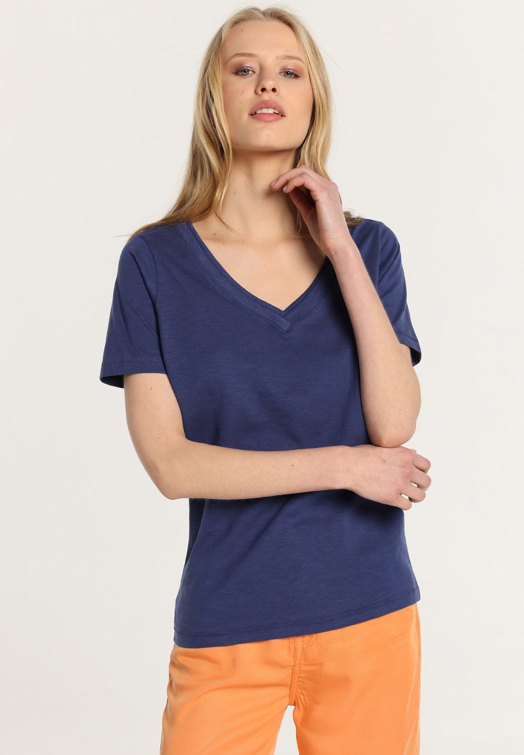 

Базовая футболка LOIS Jeans, синий