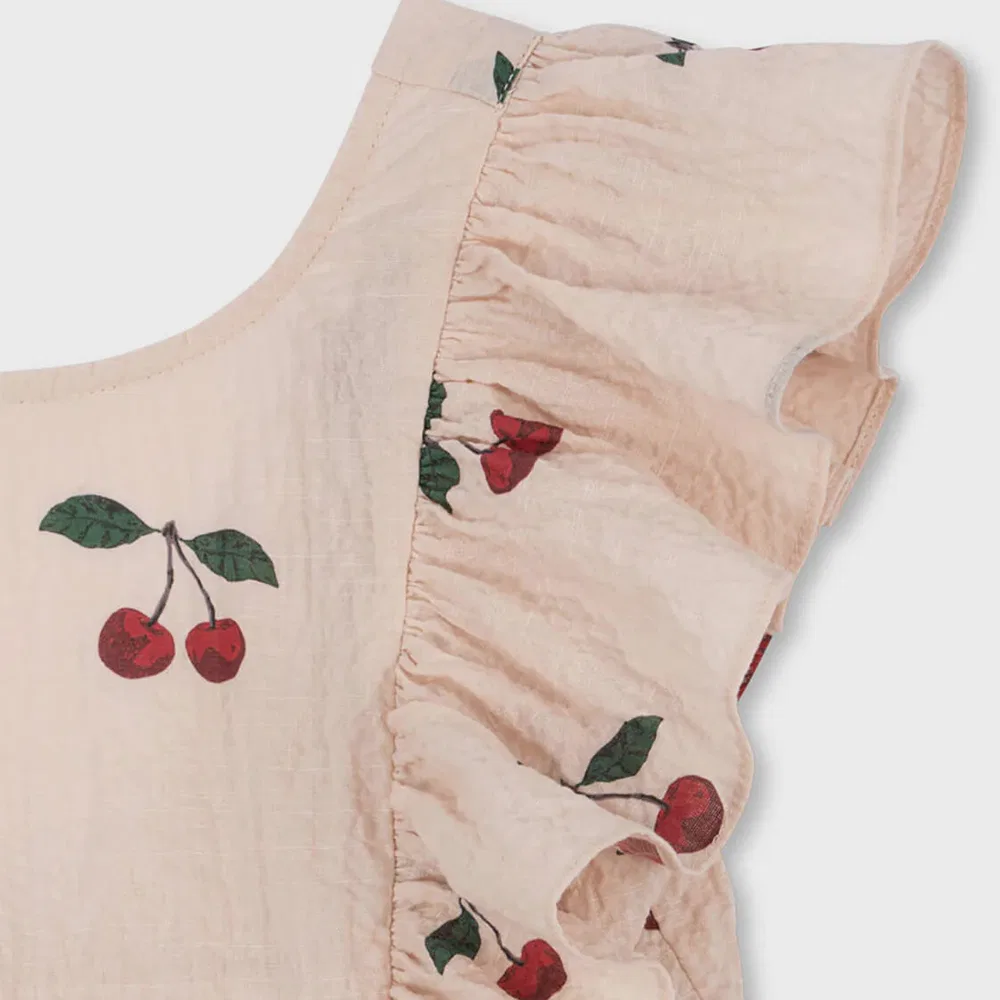 Детское платье с вишнёвым принтом и V-образным вырезом на спине Cerise Pink от Konges Sloejd — фото 4
