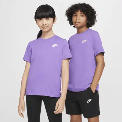 

Футболка Nike Sportswear, цвет Black Raspberry