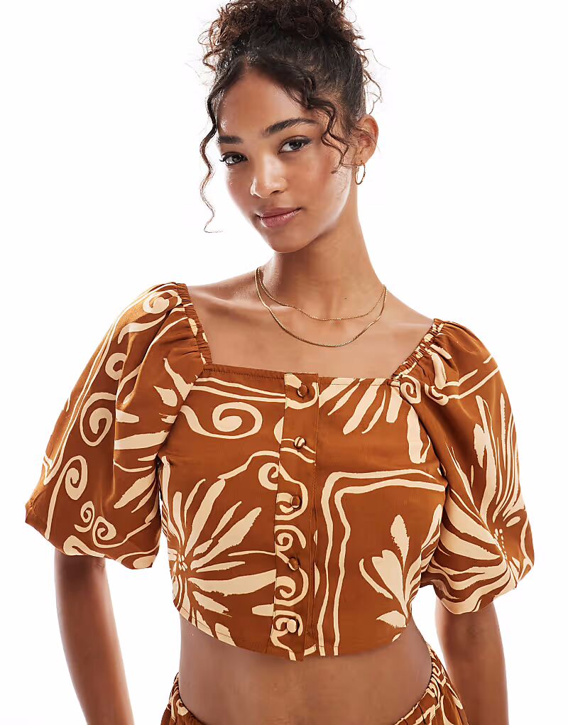 

Блузка Wednesday's Girl с цветочным принтом и рукавами-фонариками коричневого цвета Wednesday'S Girl