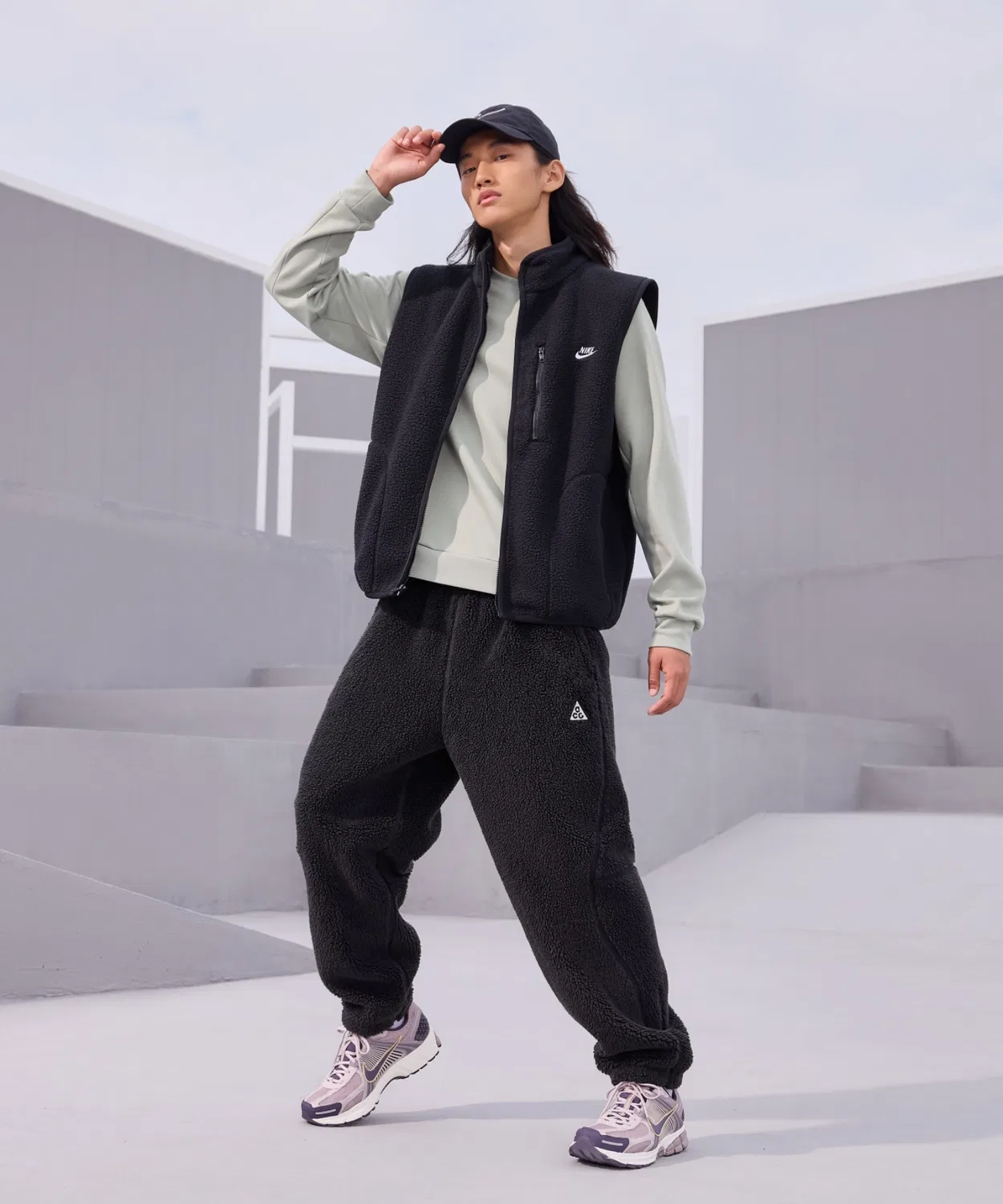 Жилет Nike Sportswear Club Winterized, мужской, чёрный — фото 2