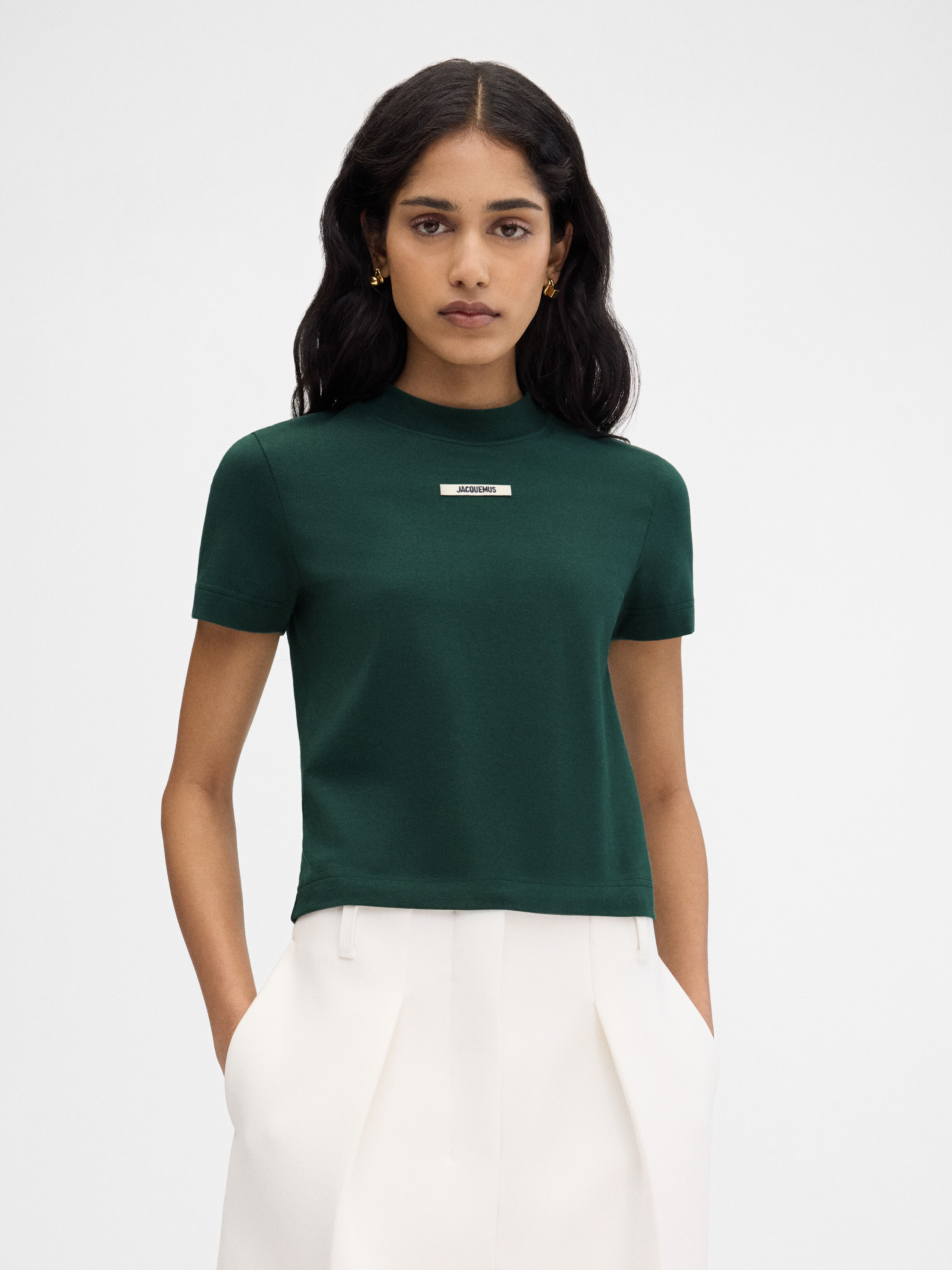 

Футболка с логотипом Grosgrain JACQUEMUS The Gros Grain t-shirt, цвет Dark Green 2
