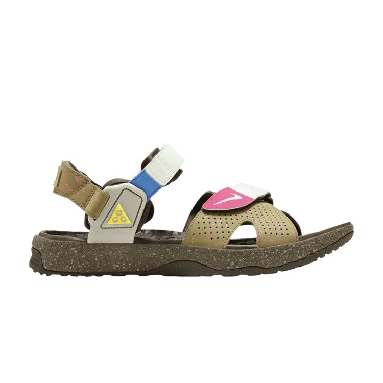 

Кроссовки ACG Air Deschutz+ 'Yellow Ironstone Neutral Olive', желто-коричневый