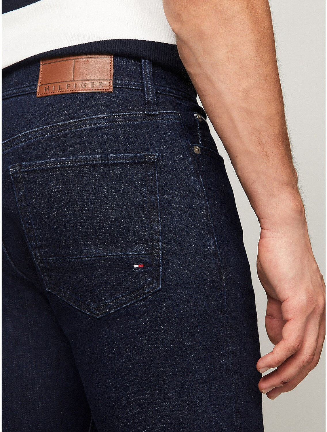 Мужские джинсы узкого кроя цвета индиго Tommy Hilfiger, цвет Rinse — фото 3