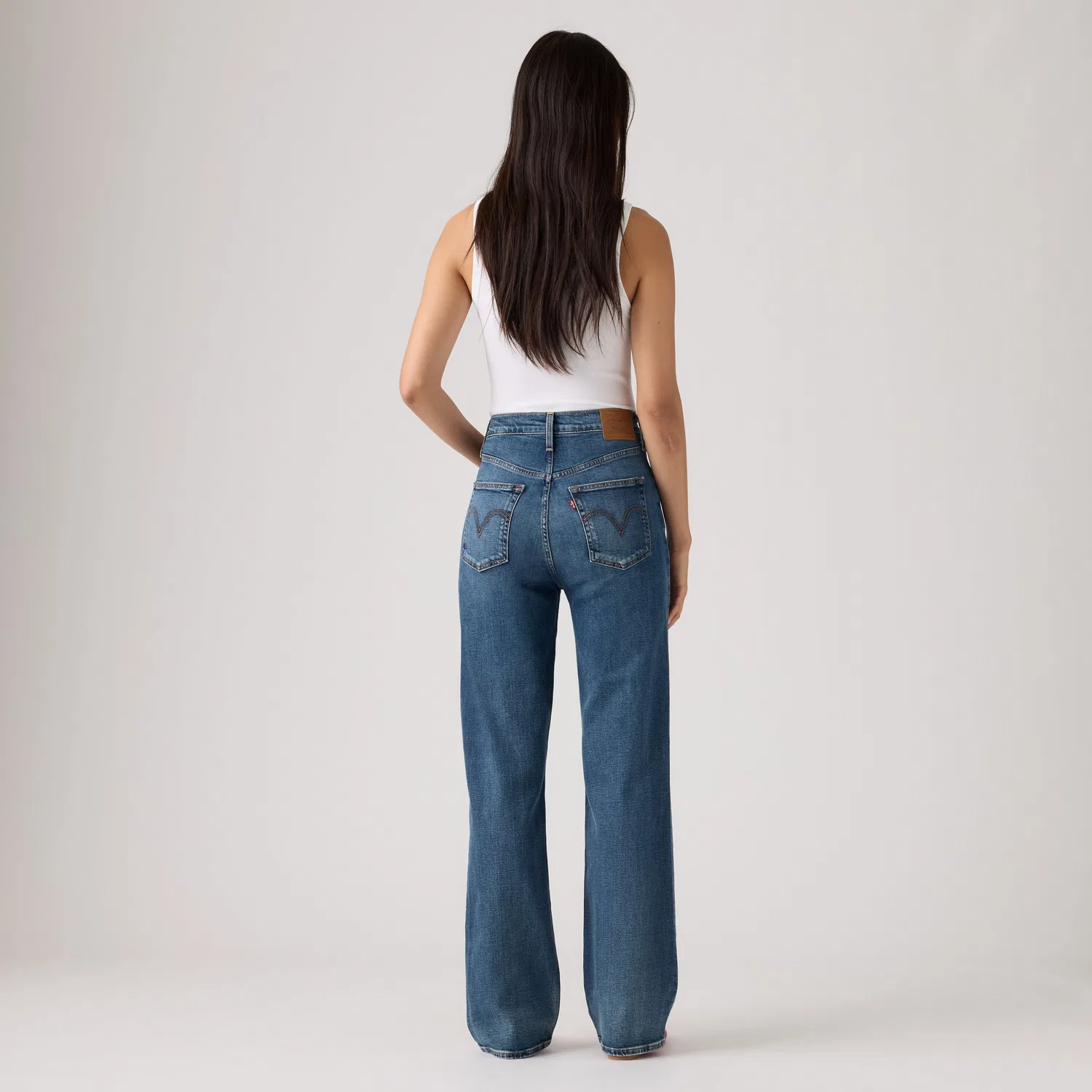 Женские джинсы Candiani Denim с ребристой отделкой, полной длины Levi's, Medium Wash — фото 3