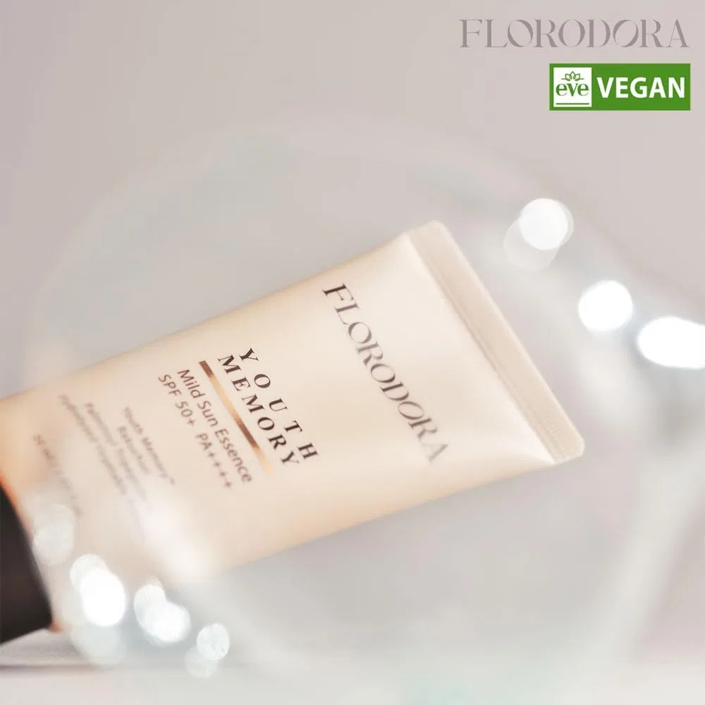 Солнцезащитный крем для лица FLORODORA Youth Memory Mild Sun Essence 50 мл SPF50+ PA++++ — фото 4