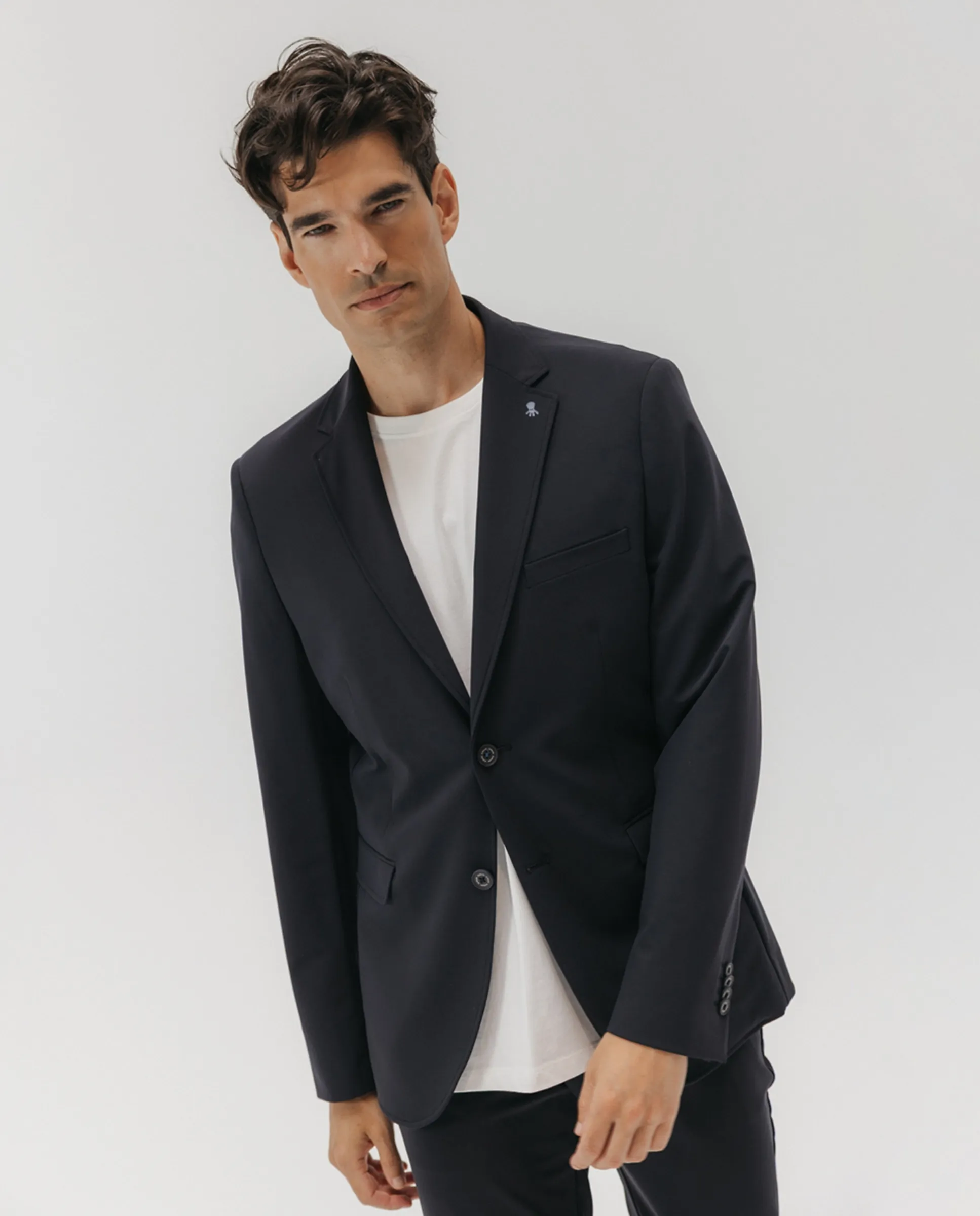 

Мужской пиджак из ультралегкой технической ткани El Pulpo, темно-синий