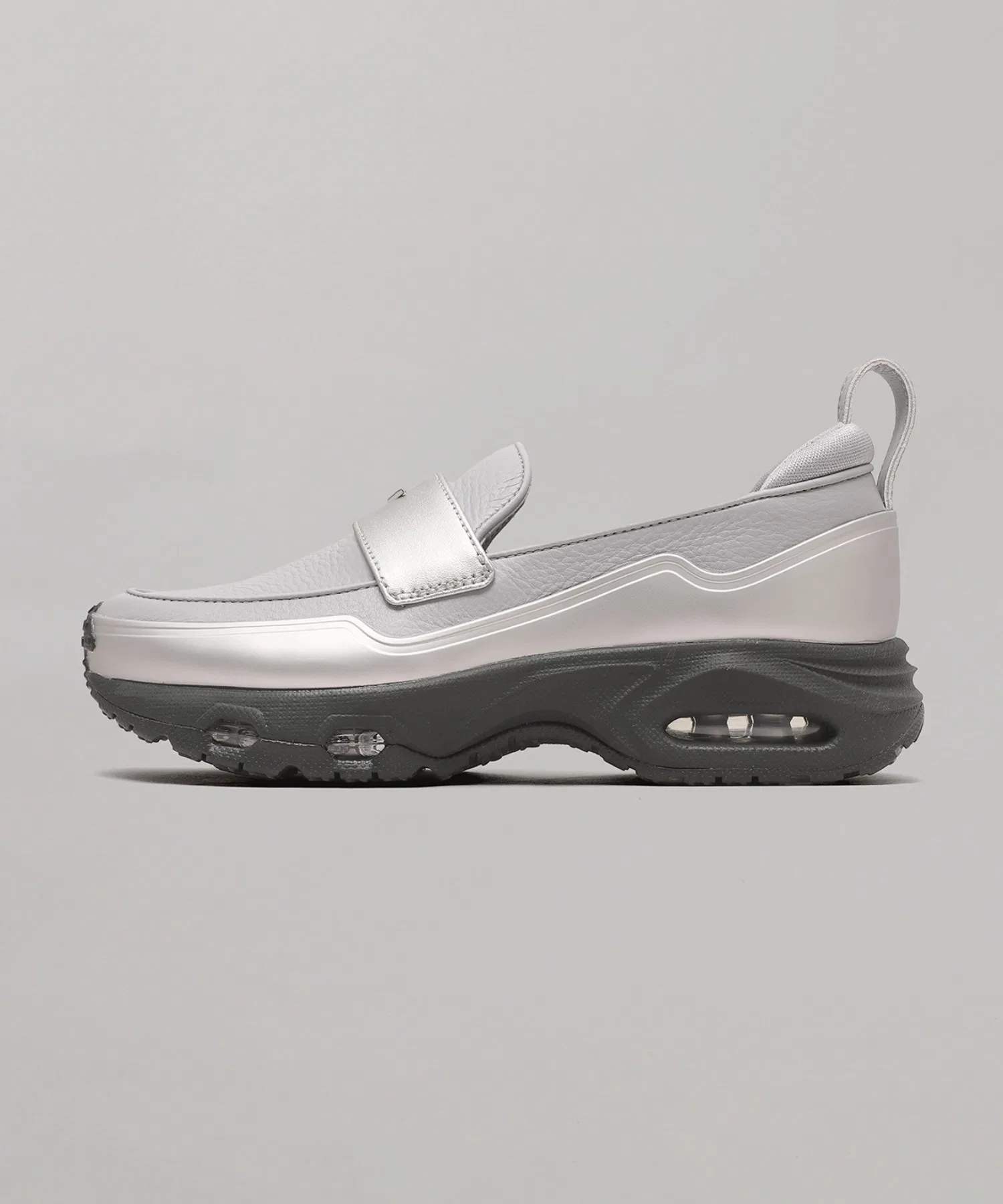 Мужские кроссовки NIKE Air Max Phenomena IV4690-099 серебряные