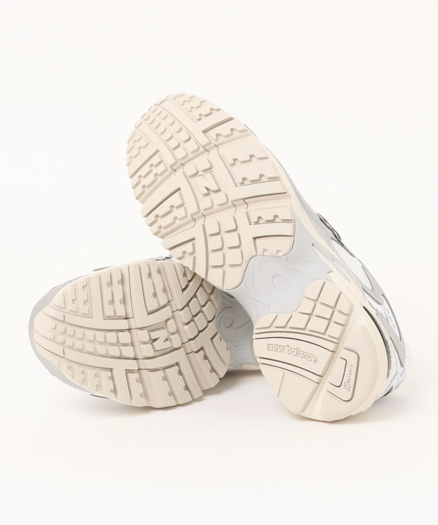 Мужские кроссовки из искусственной кожи и сетки New Balance ML725CG белые — фото 3