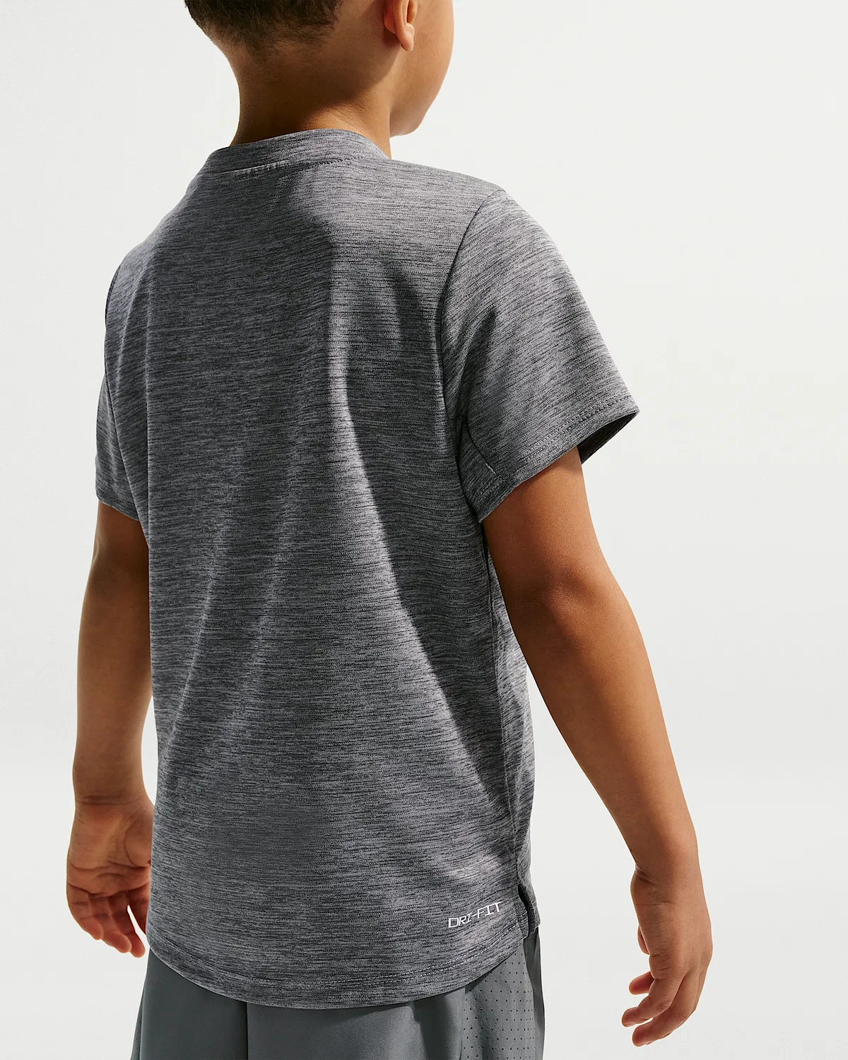 Детский комплект Nike Dri-FIT Miler: топ и шорты, Smoke Grey — фото 3