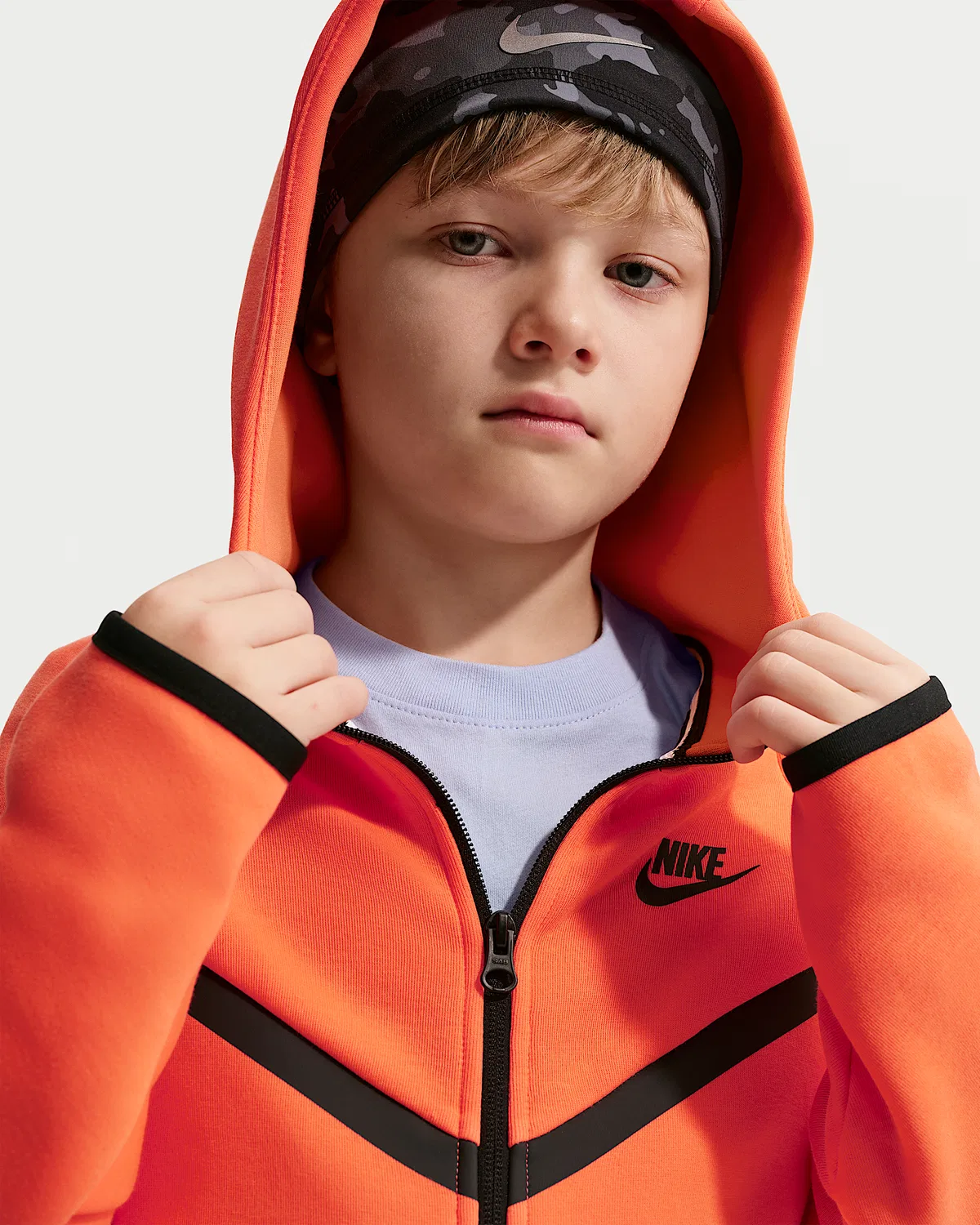 Детская худи Nike Sportswear Tech Fleece на молнии, Turf Orange/Black/Black — фото 3