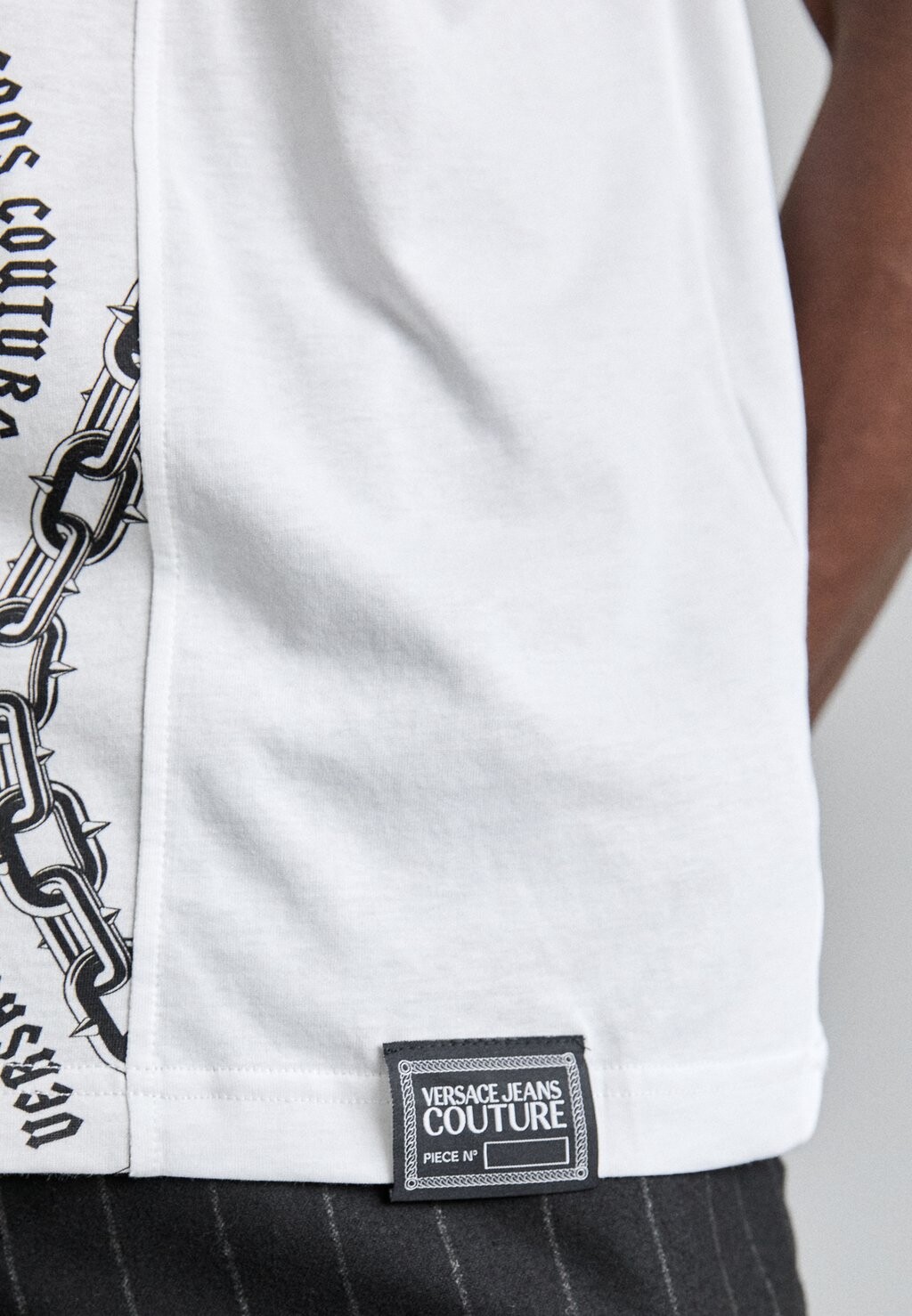 

Футболка с принтом CHAIN Versace Jeans Couture, белый