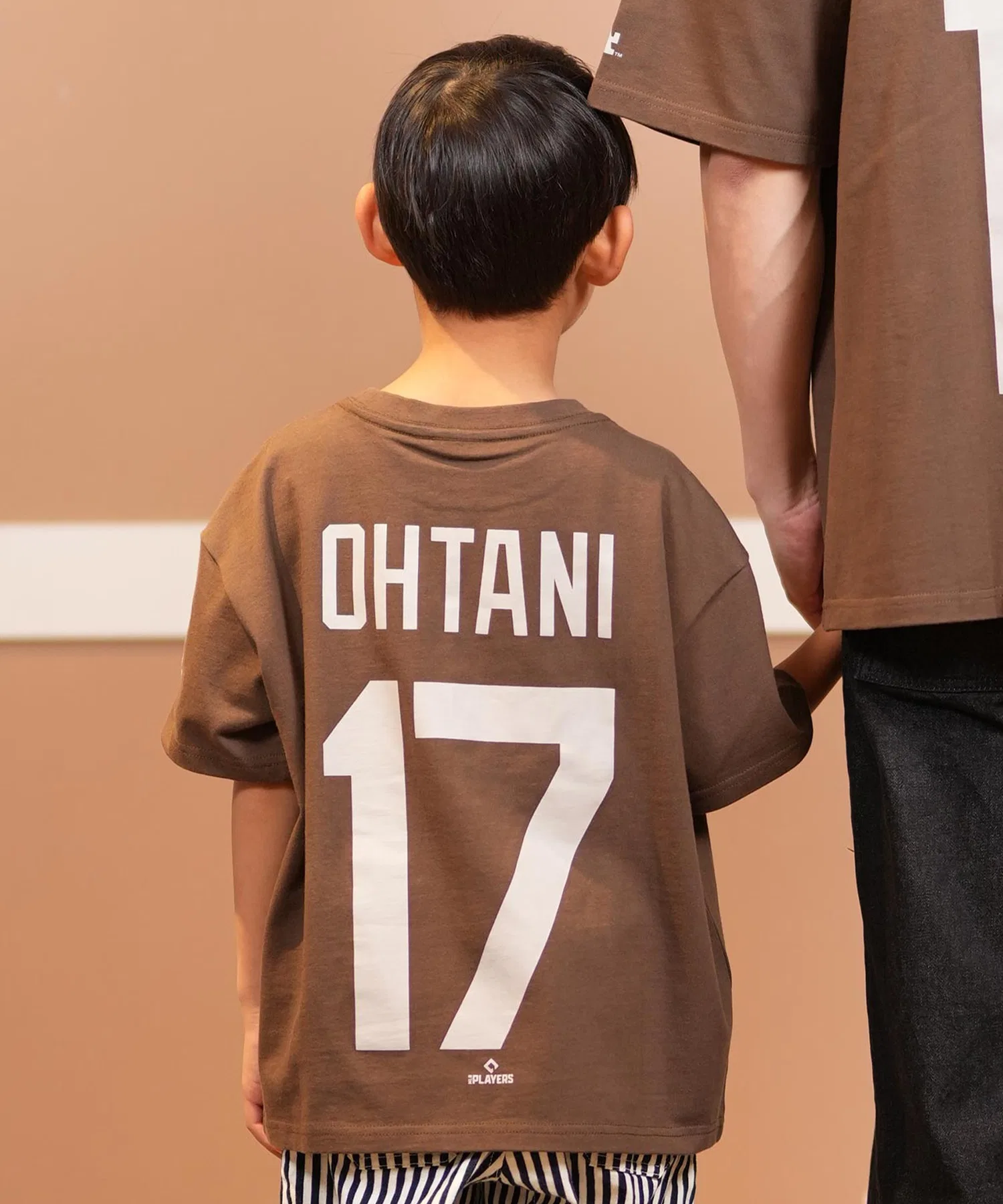 Детская футболка с принтом MLB Fanatics Ohtani 17 коричневая