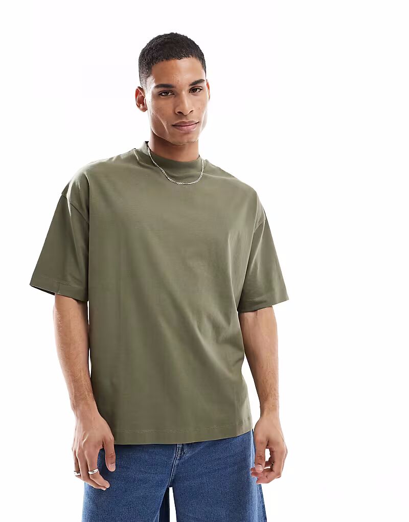 

Футболка Essentials свободного кроя с высоким воротом цвета хаки Asos Design