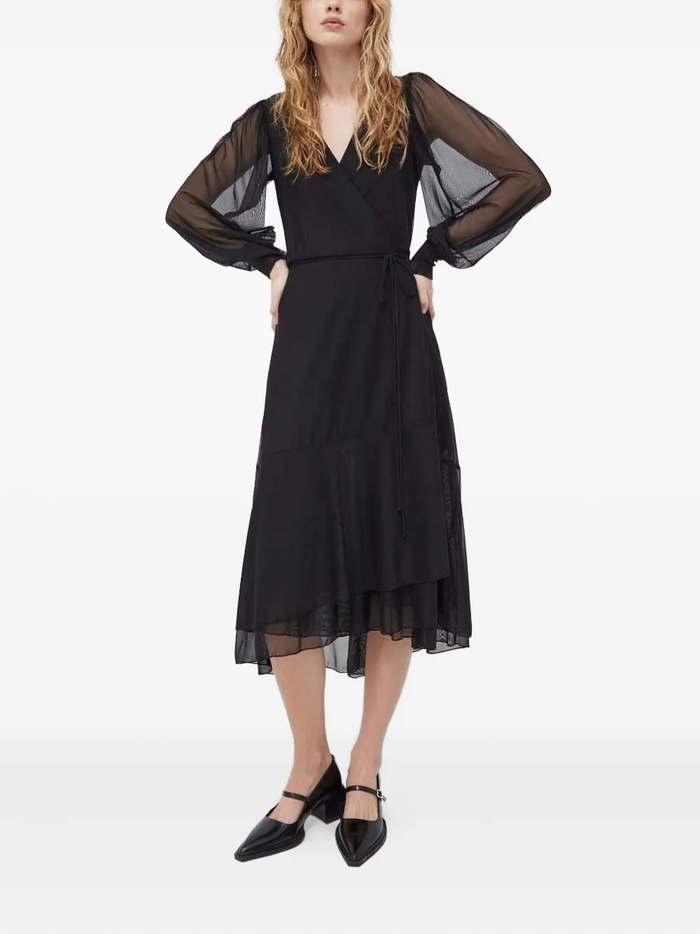 

Платье миди с запахом и прозрачными рукавами Bruuns Bazaar, черный