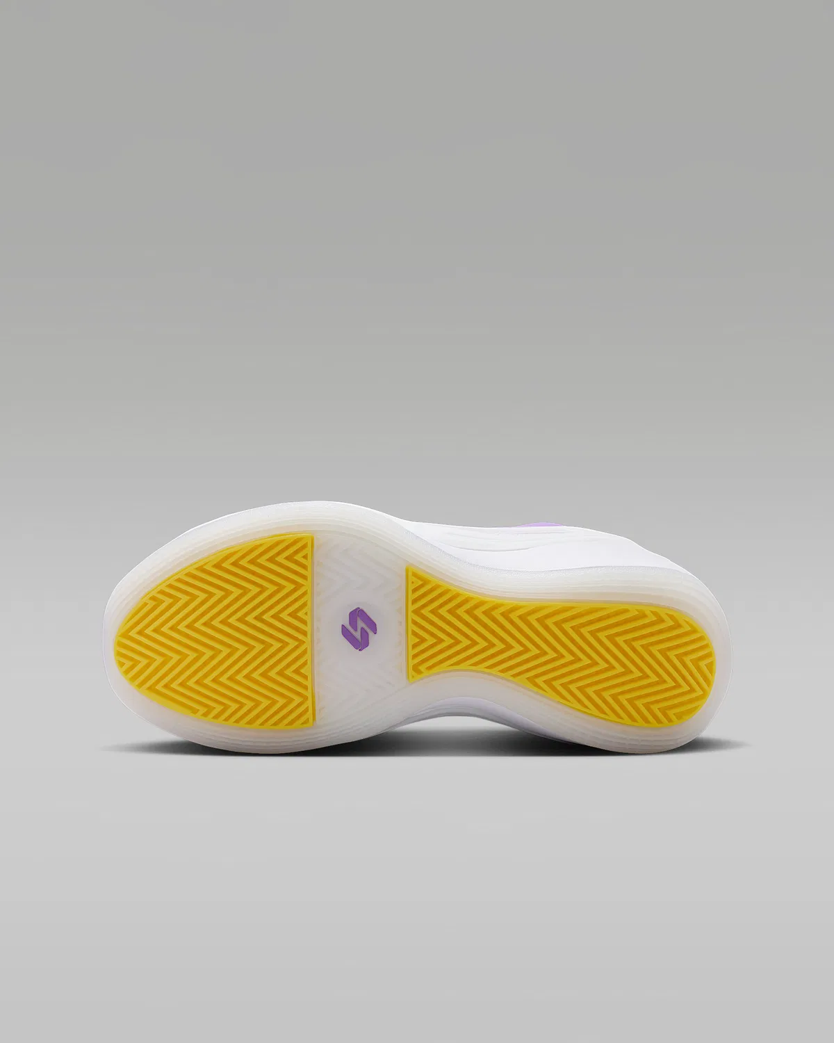 Детские баскетбольные кроссовки Luka 5 "Luka Lifestyle", White/Atomic Violet/Wild Berry/White — фото 2