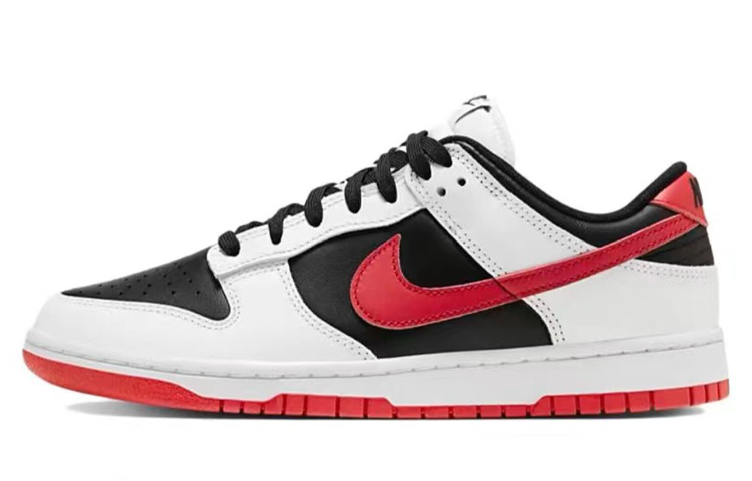 

Кроссовки Nike Dunk Skateboard Shoes Women's Low-Top White