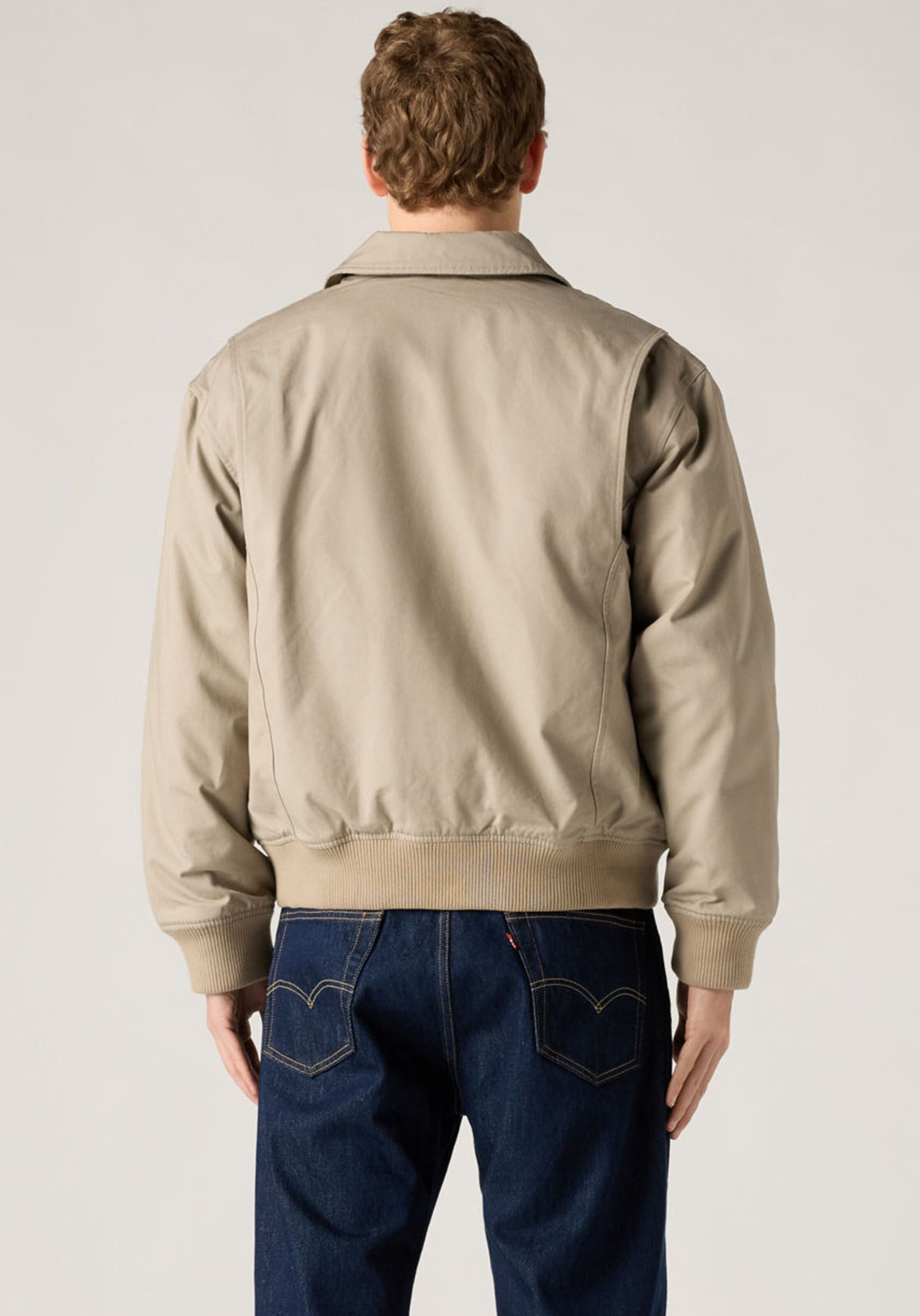 LEVI'S  Куртка для межсезонья в бежевом цвете — фото 4