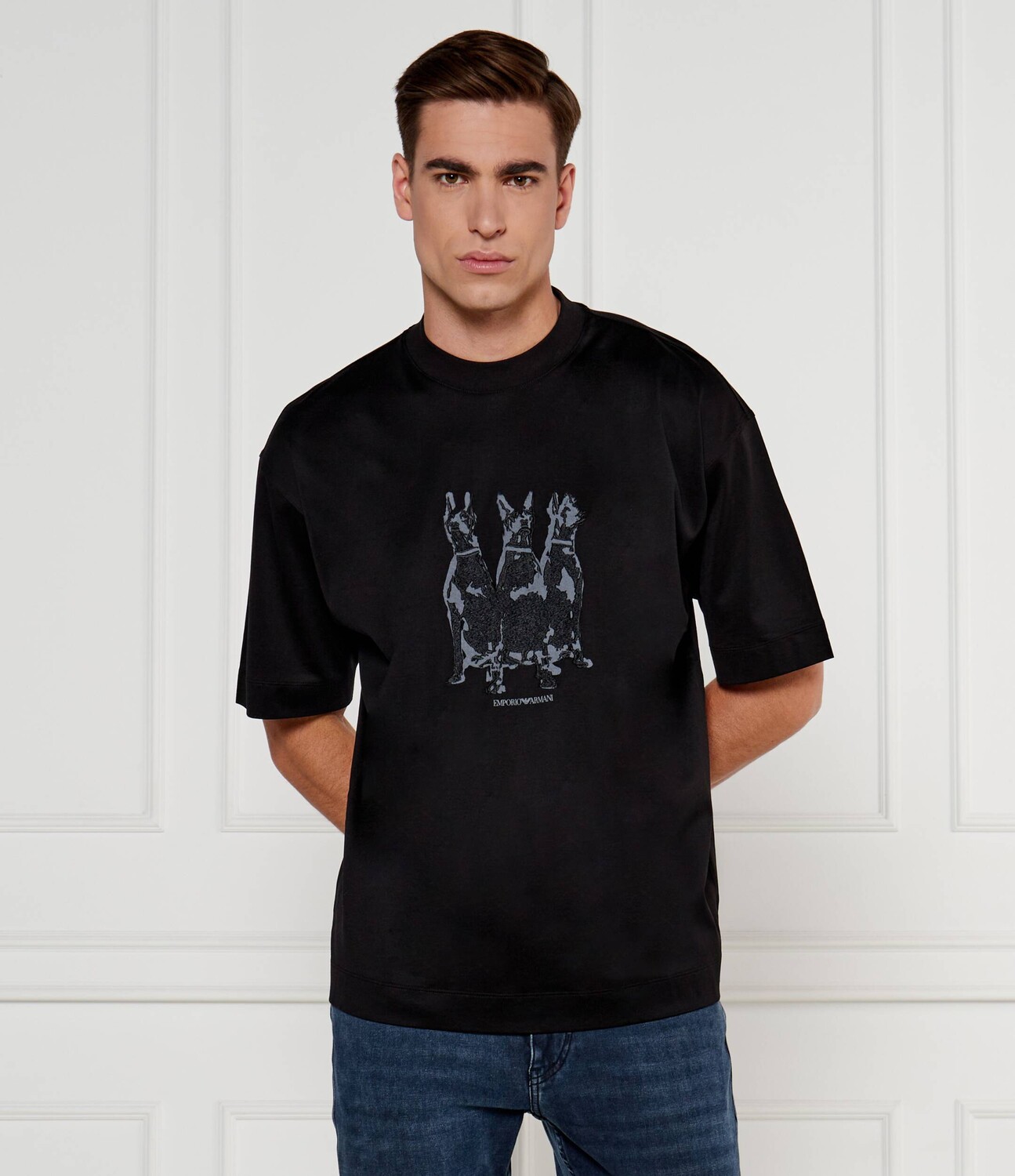 

Футболка Emporio Armani Regular Fit, черный