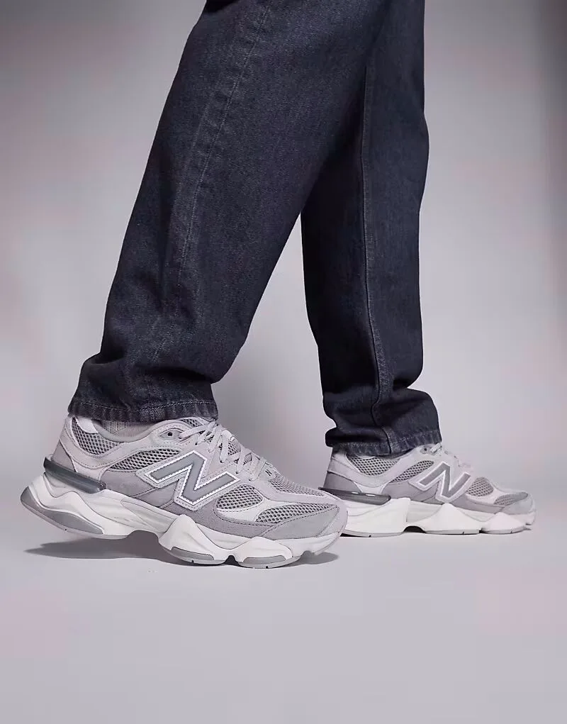 Кроссовки New Balance 9060 унисекс серого цвета