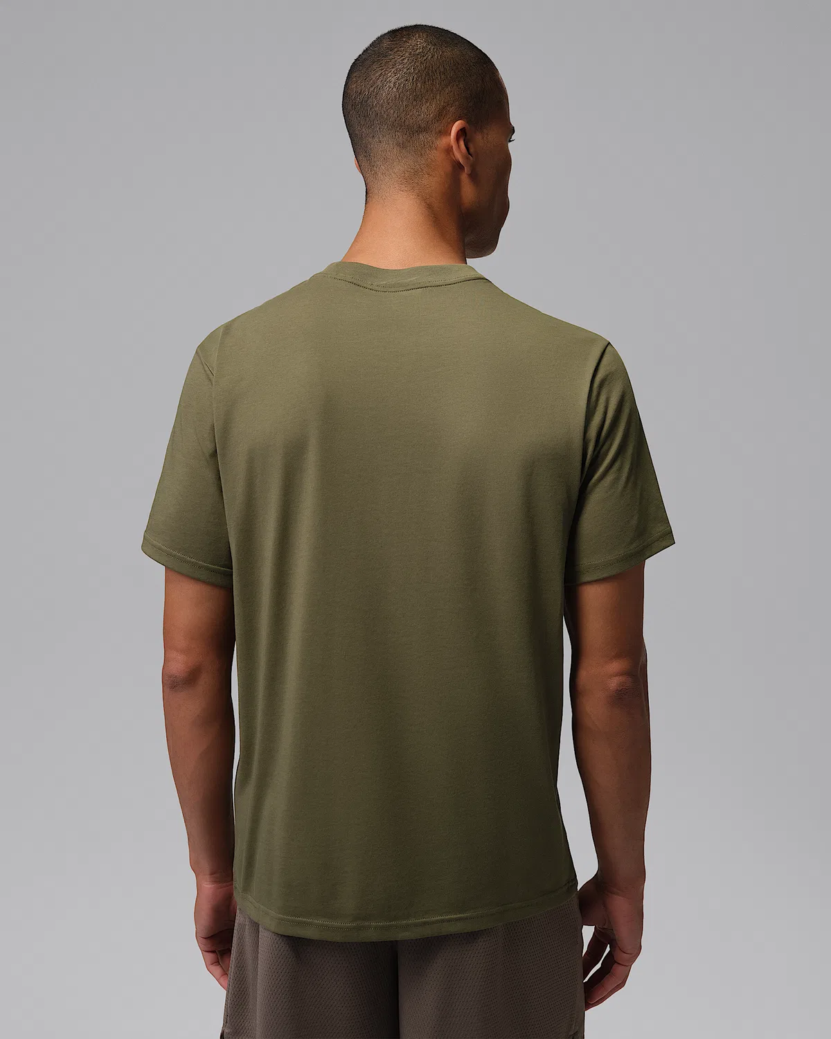 Мужская футболка Dri-FIT Jumpman Jordan Sport, Medium Olive/Black — фото 2