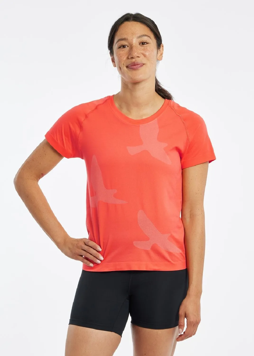 

Женская футболка Altitude Oiselle, Alpenglow