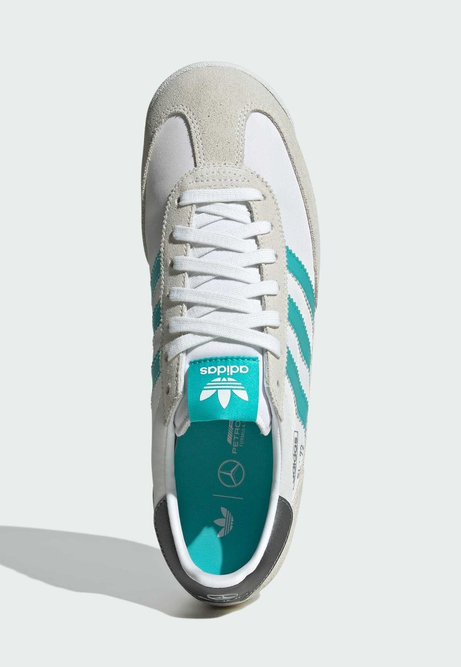 Кроссовки Adidas Originals AMG PETRONAS FORMULA ONE TEAM SL 72 RS, Cloud White Core Black Silver Metallic/White — фото 3