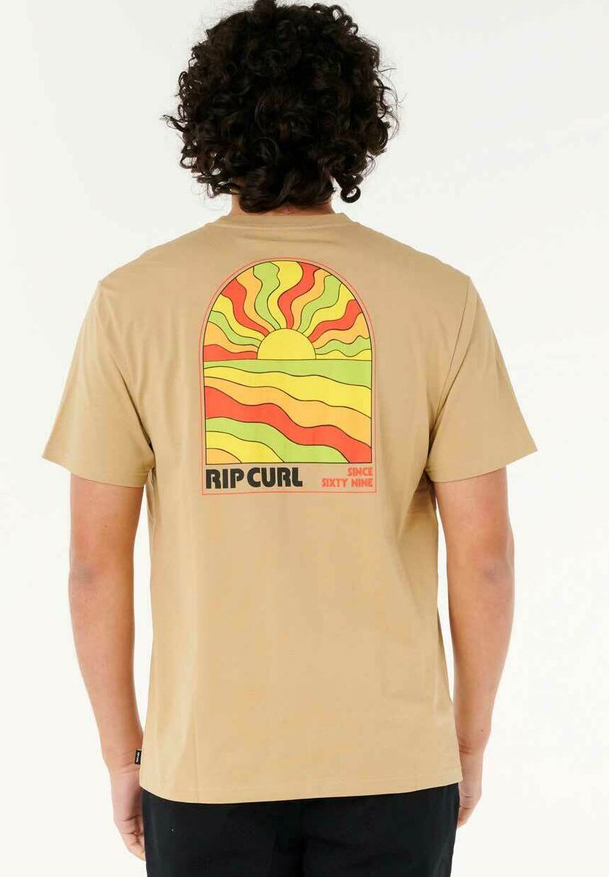 

Футболка с принтом SURF REVIVAL SUNSETS Rip Curl, хаки