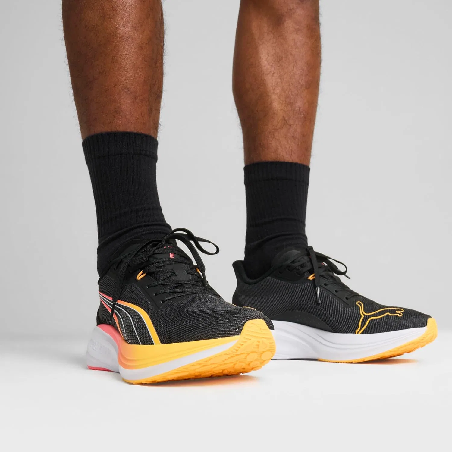Беговые кроссовки Puma Unisex Darter Pro Street, Puma Black Sun Stream — фото 2