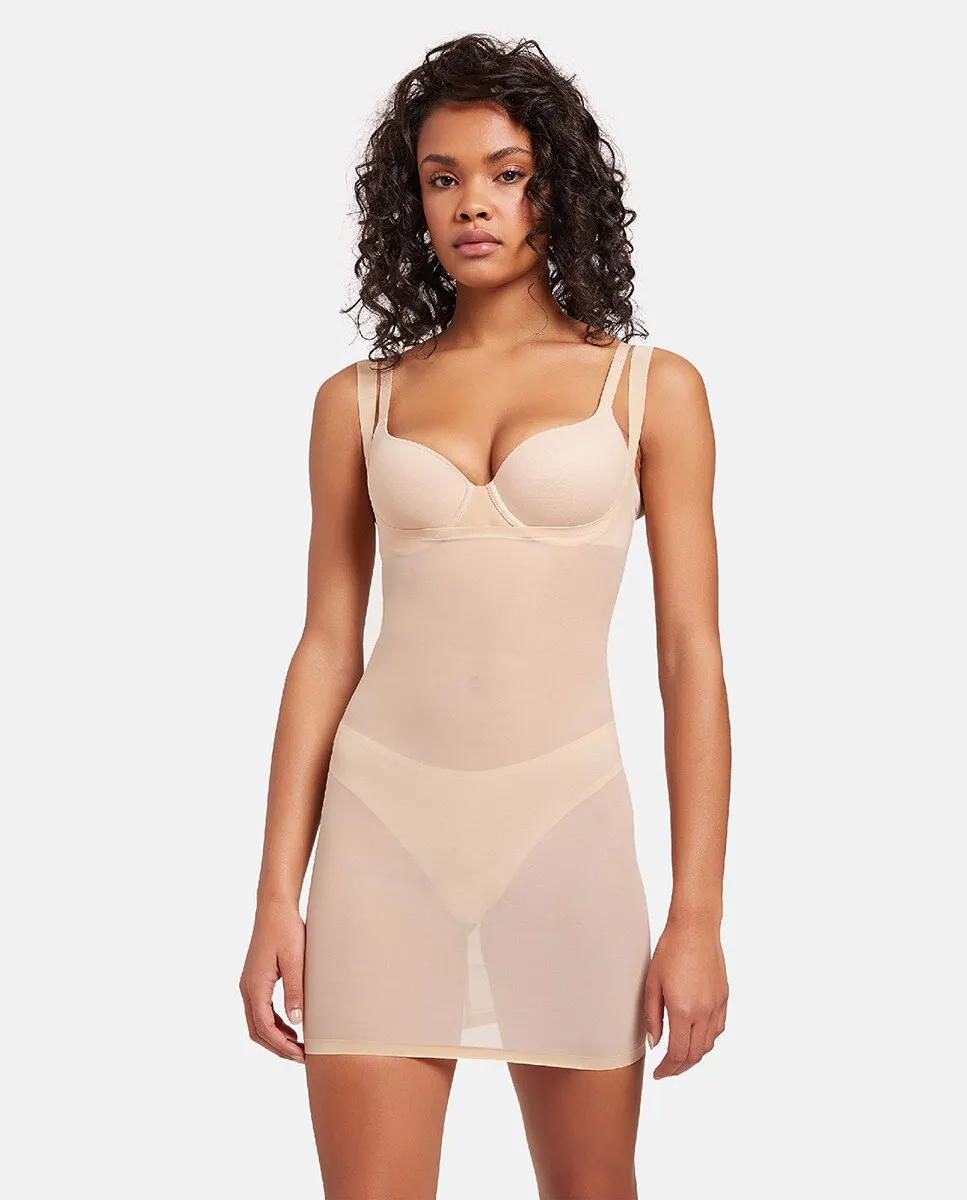 

Слегка прозрачная комбинезон с широким ремешком Wolford, цвет Natural