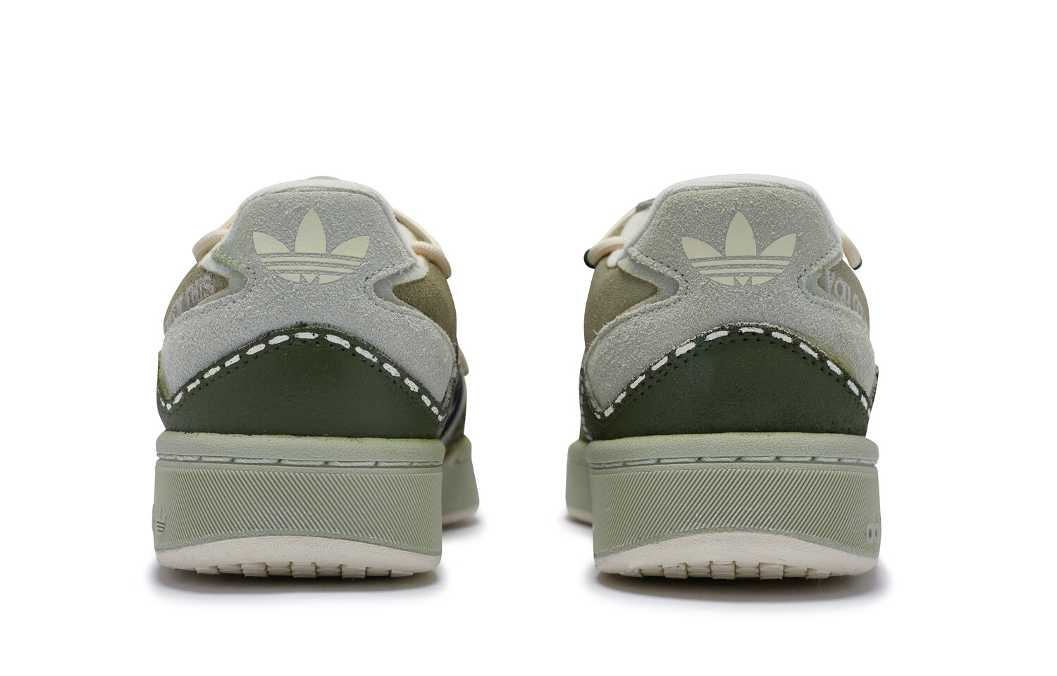 Кроссовки adidas originals Courtic Lifestyle Shoes Unisex Low-top Neutral Olive/Medium Olive/Light Bone/Black, черный — фото 4