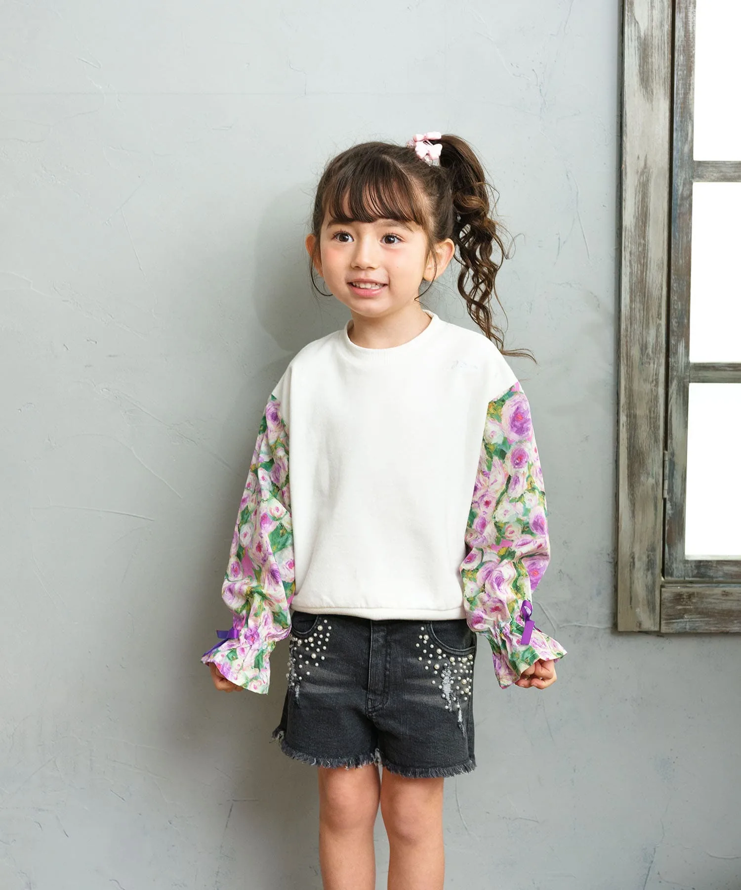 Детская кофта Rora с цветочным принтом на рукавах — фото 4