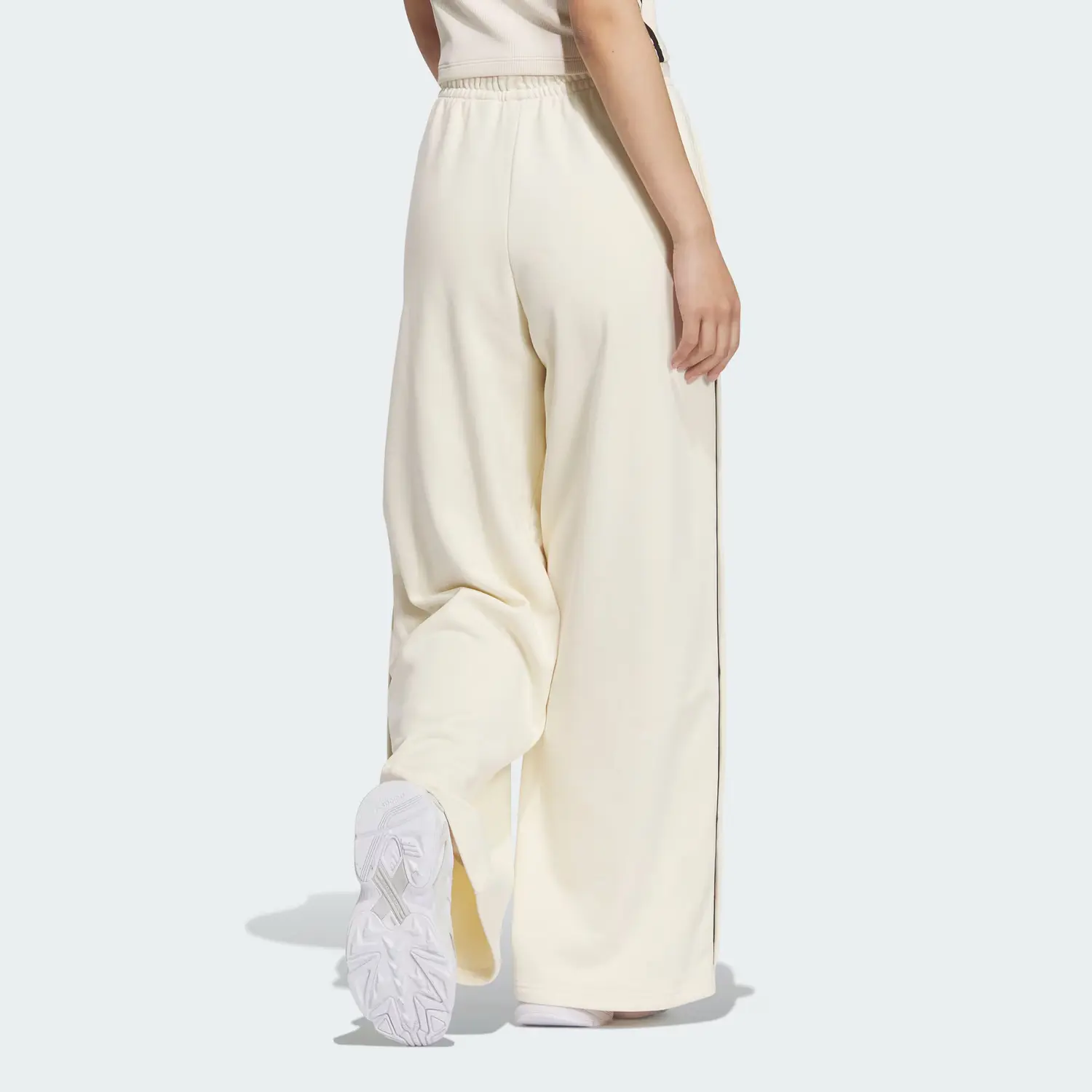 FW24 COLLEGIATE WIDE LEG SWEAT JOGGERS Вязаные спортивные штаны женские цвет слоновая кость Adidas Originals — фото 4