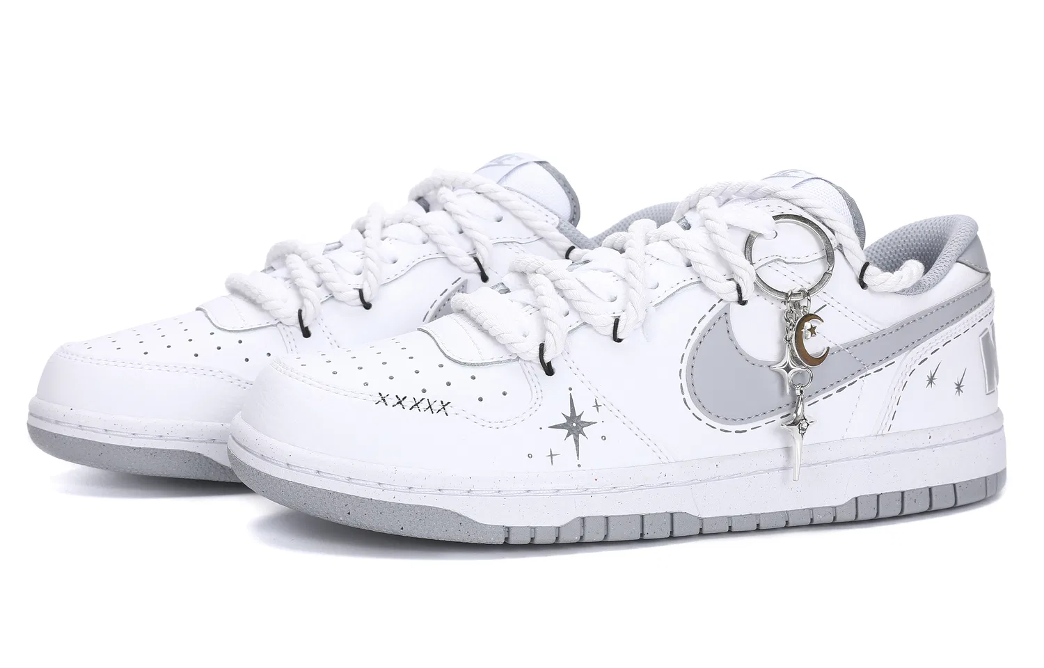 Кроссовки скейтбордические Nike Dunk Low бело-серые — фото 4