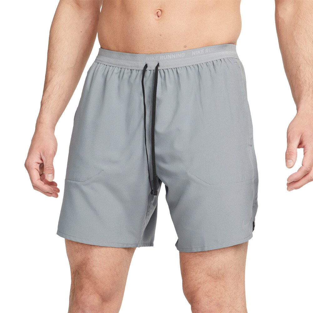 

Шорты для бега Nike Dri-FIT Stride 7" Brief-Lineds, серый