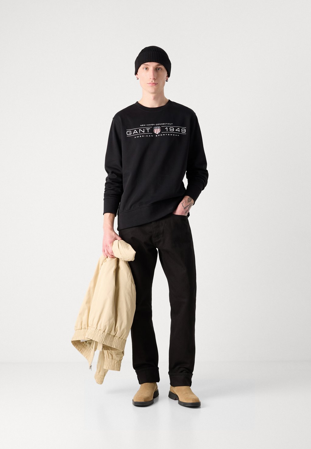 

Толстовка GRAPHIC C NECK GANT, черный