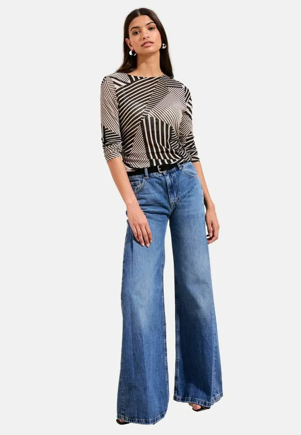 

Футболка с длинными рукавами и графическим принтом, прямого кроя. Friends Like These, Black, Черный, Футболка с длинными рукавами и графическим принтом, прямого кроя. Friends Like These, Black