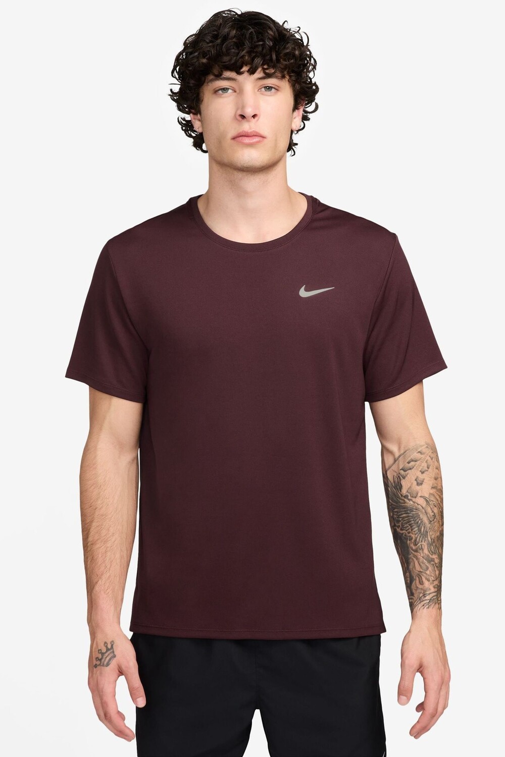 

Футболка для бега Miler dri fit uv Nike, бургундия