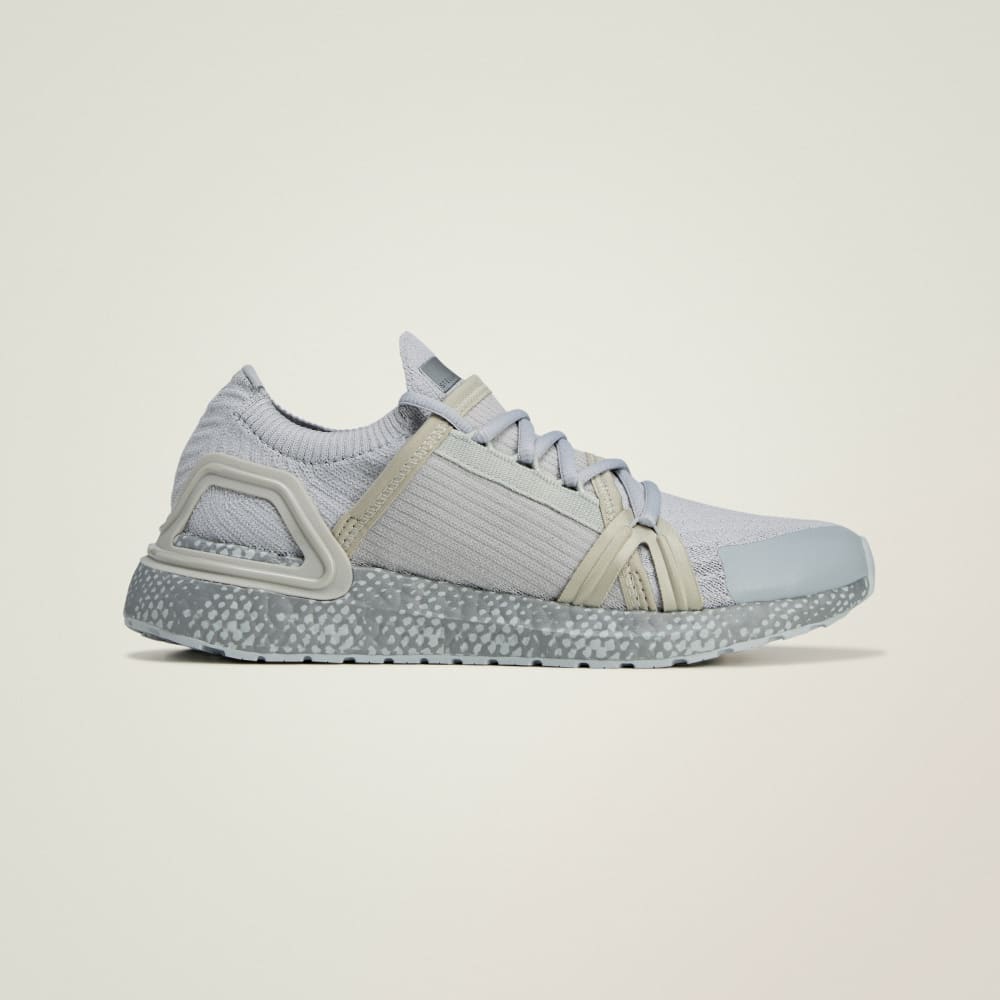 Кроссовки Adidas by Stella McCartney Ultraboost DNA Shoes, цвет Clear Onix/Willow Grey/Silver Metallic — фото 2