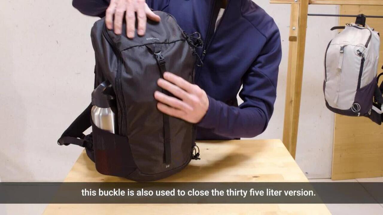 

Чёрный туристический рюкзак Quechua MH100 20 л