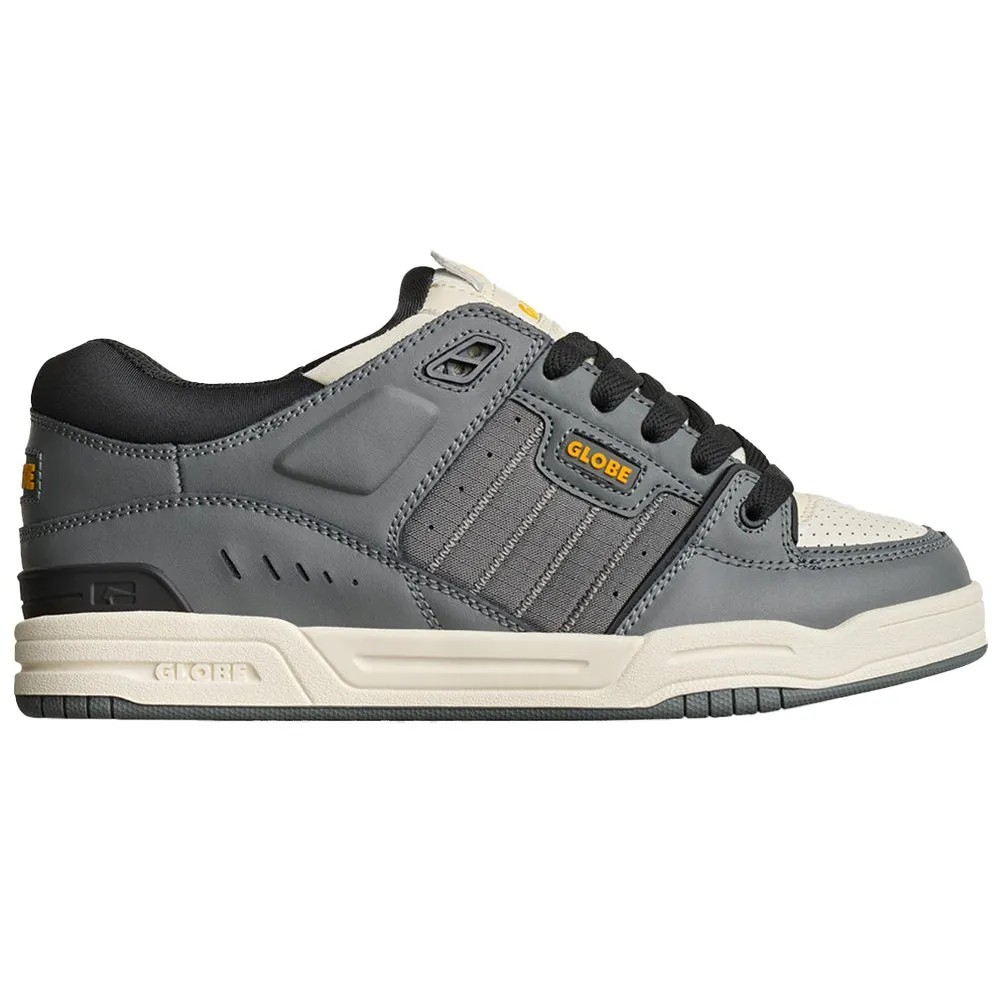 

Кроссовки Globe Fusion trainers, серый