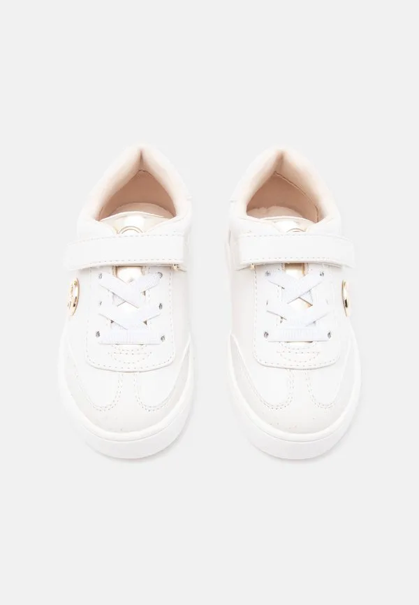 Кроссовки с подвесками jem scotty Michael Kors Kids, Vanilla/Pale Gold-Coloured Metallic — фото 4