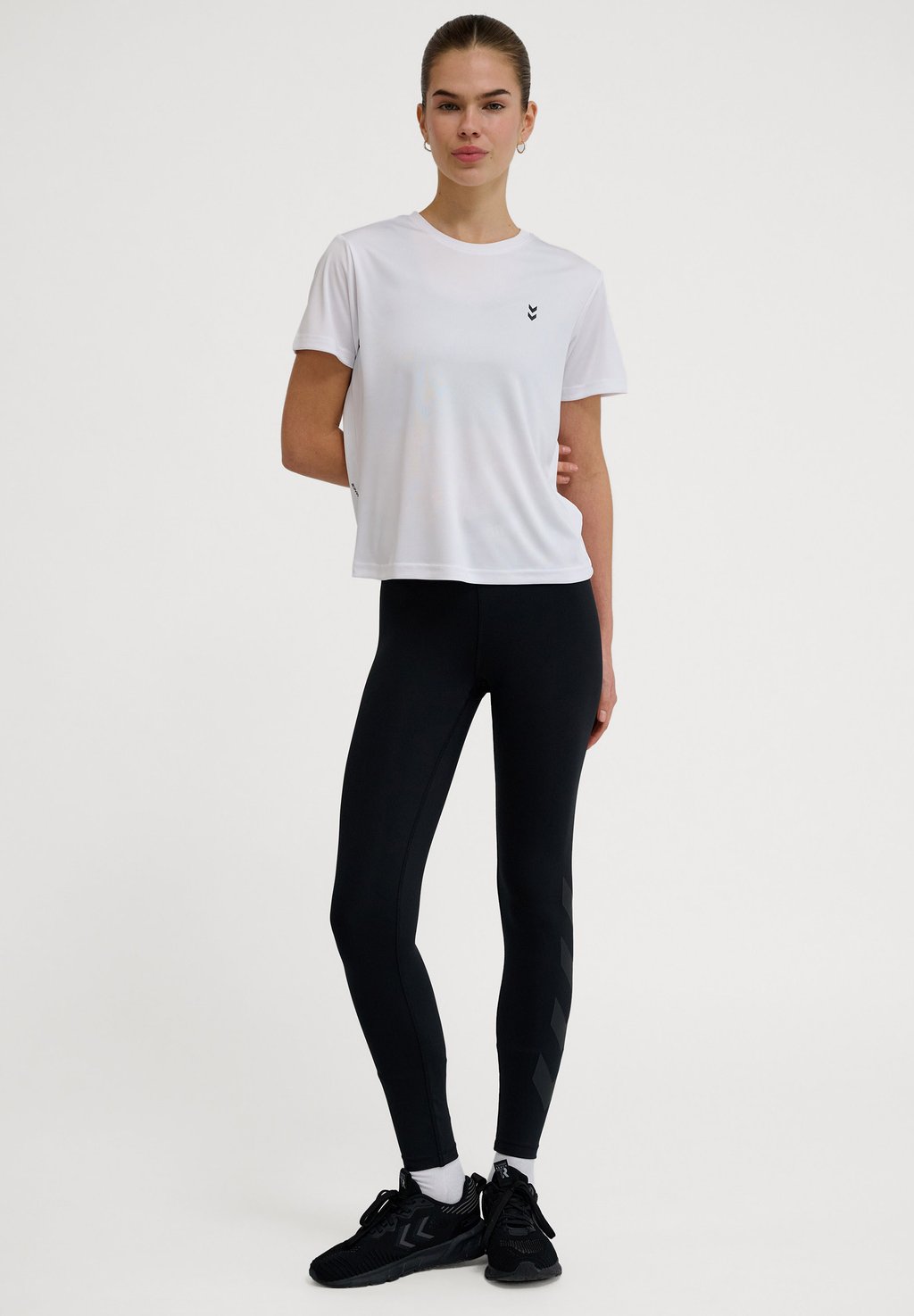 

Спортивная футболка PULSE Hummel, белый