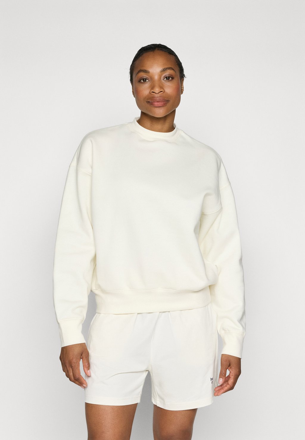 

Толстовка STUDIO OVERSIZED Björn Borg, слоновая кость